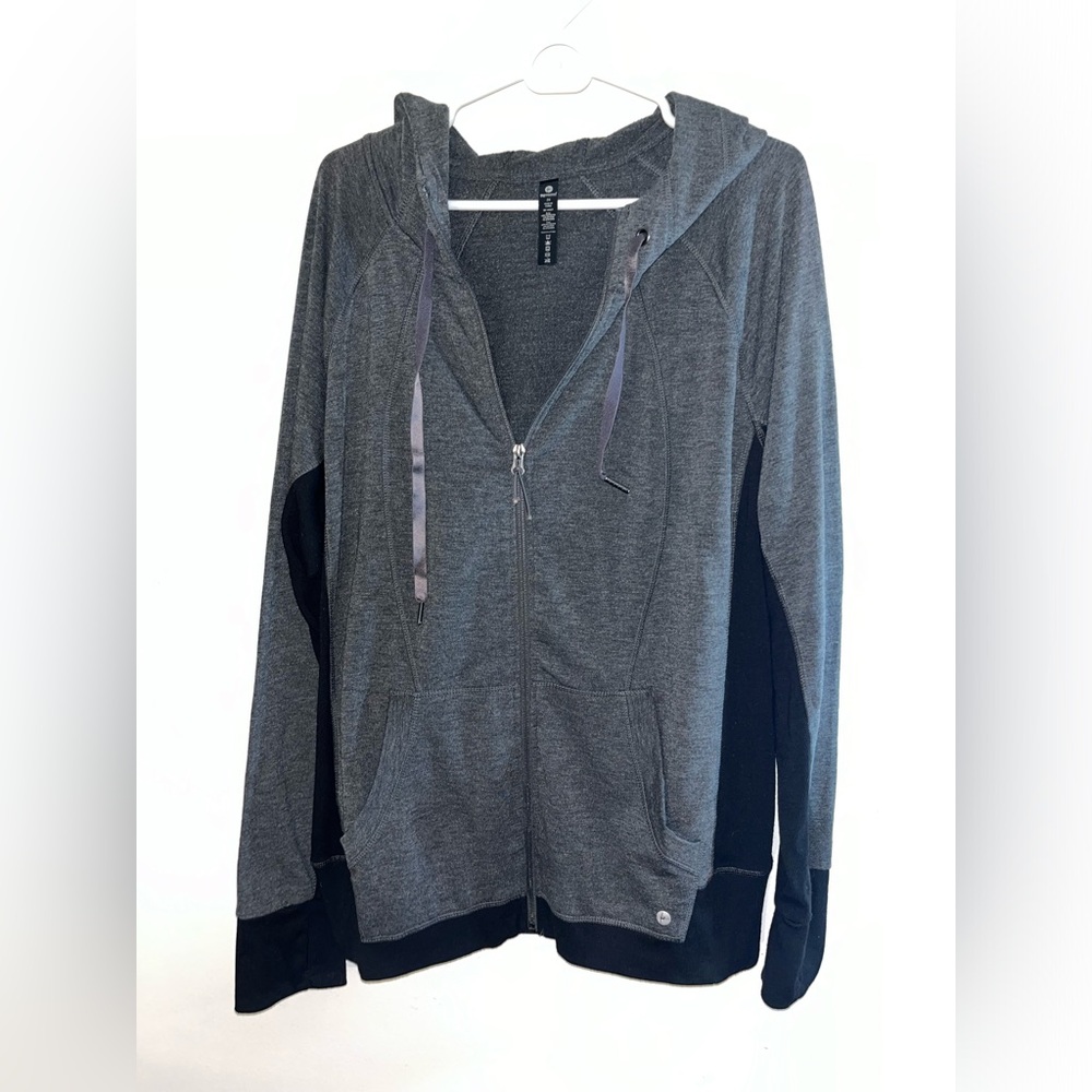 90 Degrees  Men Gray Zip Up Hoodies 2X. China P2P 24” Sleeves 28” Length 24”